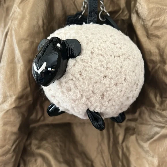 See By Chloe Gold Metallic Bag - Picture 2 of 13